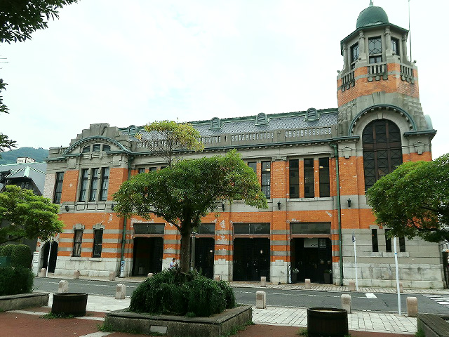 建物正面